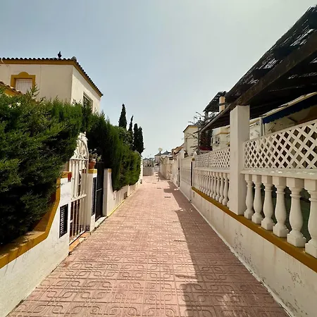 Ref 032 Pensjonat Torrevieja